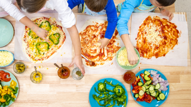 http://www.momjunction.com/articles/yummy-healthy-pizza-varieties-for-your-kids_0077534/